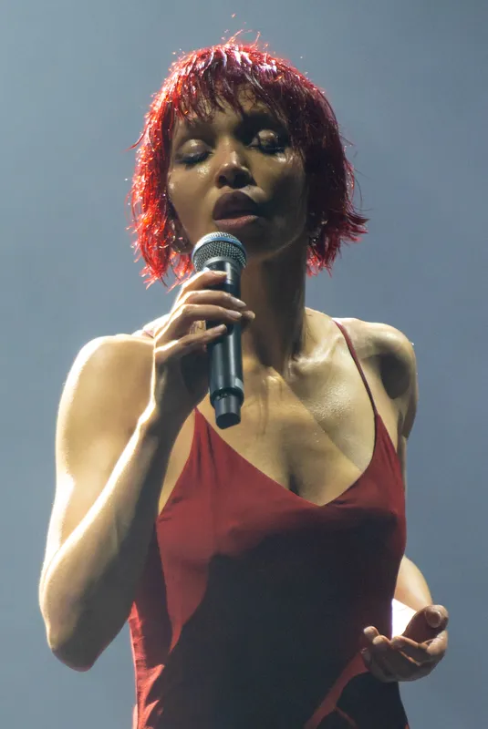 FKA twigs